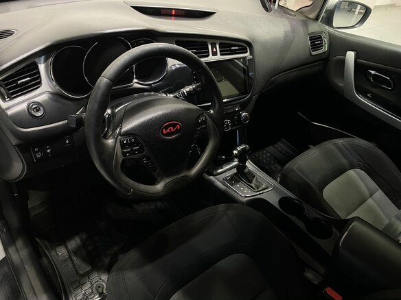 2014 Kia Ceed II, серебристый, 839900 рублей - вид 17