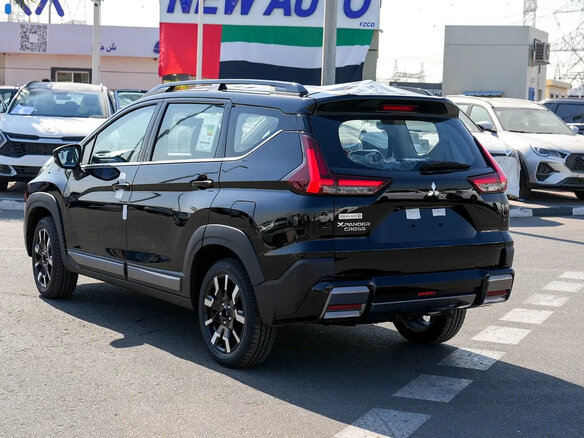 2026 Mitsubishi Xpander Cross I Рестайлинг, чёрный - вид 3