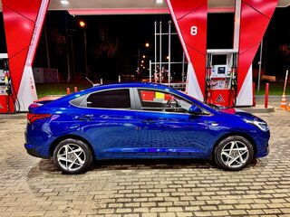 2022 Hyundai Solaris II Рестайлинг, синий, 1700000 рублей, вид 5