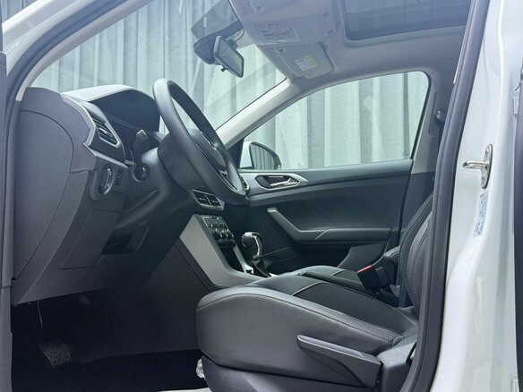 2023 Volkswagen T-Cross I (China Market), белый, 1790000 рублей - вид 15