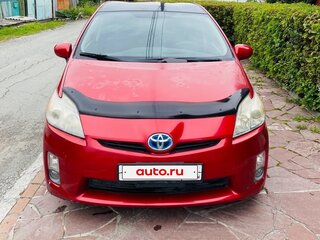 2009 Toyota Prius III (XW30), красный, 850000 рублей, вид 1
