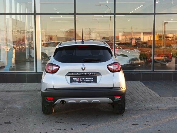 2021 Renault Kaptur I Рестайлинг, серый, 1725000 рублей - вид 5