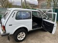 2010 Lada (ВАЗ) 2121 (4x4) I Рестайлинг, белый, 400000 рублей