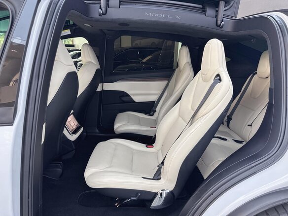 2023 Tesla Model X Long Range I Рестайлинг, белый, 15770700 рублей - вид 15