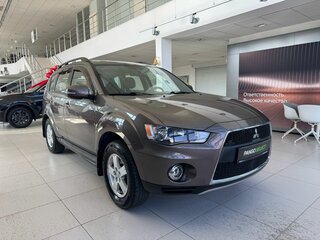 2012 Mitsubishi Outlander II Рестайлинг, коричневый, 1199000 рублей, вид 3
