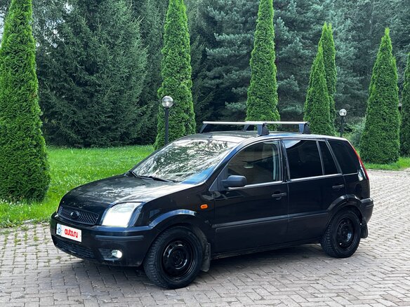 2004 Ford Fusion I, чёрный