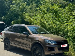 2013 Volkswagen Touareg II, коричневый, 1550000 рублей, вид 4