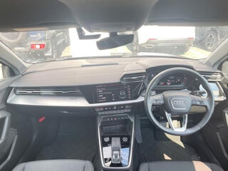 2023 Audi A3 Sportback 35 TFSI IV (8Y), чёрный, 1600000 рублей, вид 4