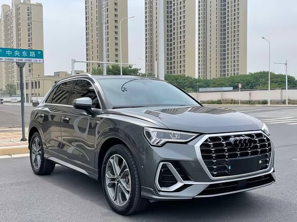 2023 Audi Q3 35 TFSI II (F3), серый