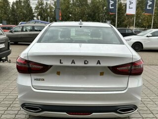 2026 Lada (ВАЗ) Vesta I Рестайлинг (NG), белый, 1631000 рублей, вид 5