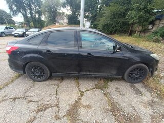 2011 Ford Focus III, чёрный, 450000 рублей, вид 4