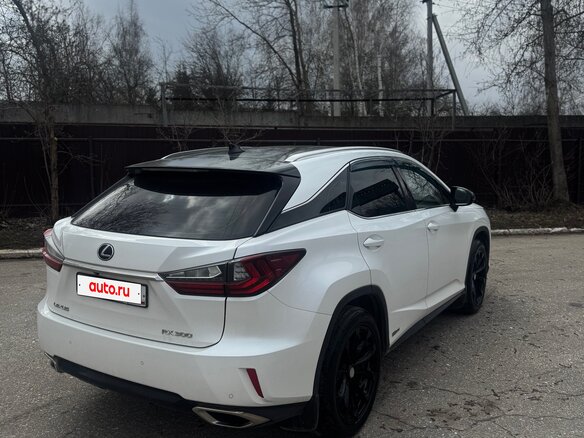 2018 Lexus RX 300 IV, белый, 3850000 рублей - вид 3