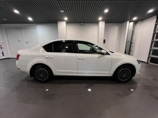 2019 Skoda Octavia III (A7) Рестайлинг, белый, 1650000 рублей, вид 2