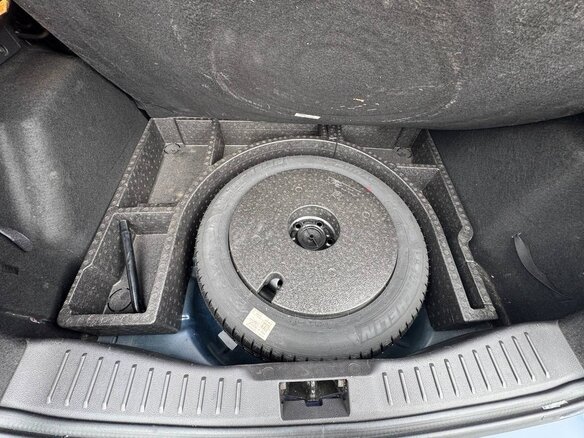 2012 Ford Focus III, синий, 800000 рублей - вид 19