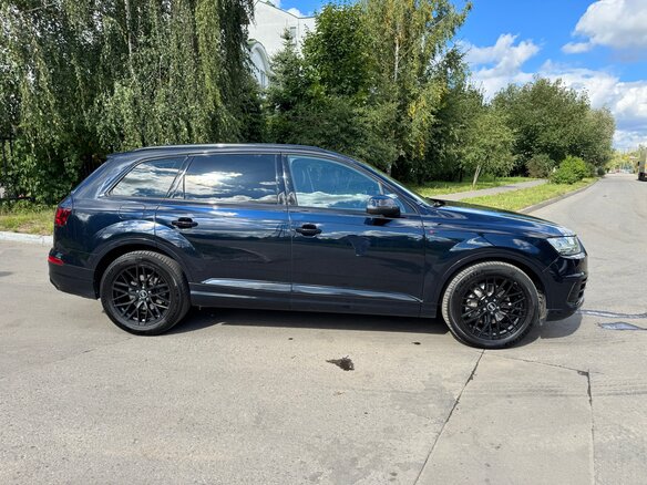 2017 Audi Q7 II (4M), чёрный, 3100000 рублей - вид 3