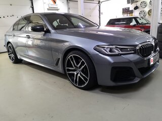 2020 BMW 5 серии 530d xDrive VII (G30/G31/G38) Рестайлинг, серый, 5750000 рублей, вид 2