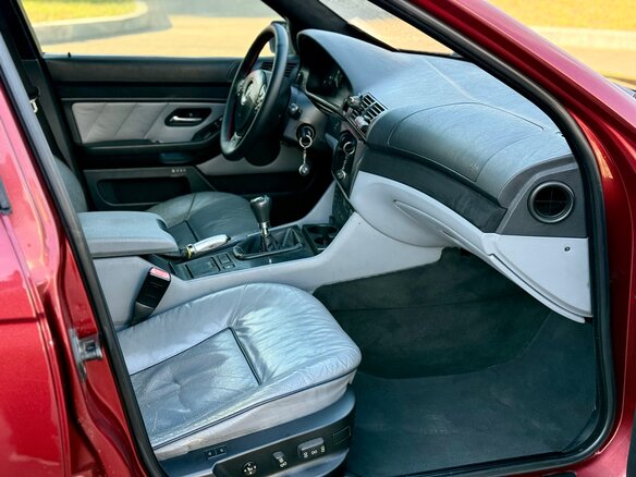 1996 BMW 5 серии 523i IV (E39), красный, 680000 рублей - вид 17