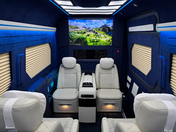 2024 Mercedes-Benz Sprinter, чёрный, 29990000 рублей - вид 2