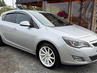 2010 Opel Astra J, серебристый, 600000 рублей, вид 3