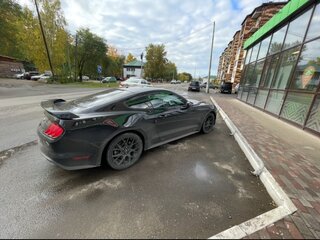 2019 Ford Mustang VI Рестайлинг, чёрный, 3000000 рублей, вид 4
