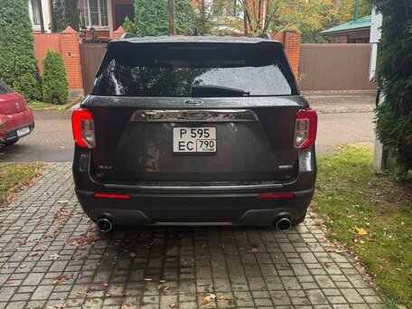 2019 Ford Explorer VI, серый, 2800000 рублей, вид 5