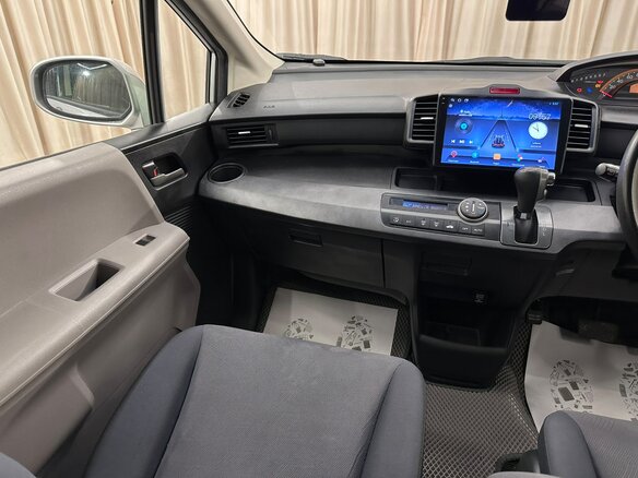 2010 Honda Freed I, серый, 1049000 рублей - вид 14