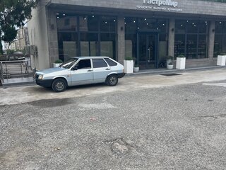 2005 Lada (ВАЗ) 21093i, серебристый, 230000 рублей, вид 5
