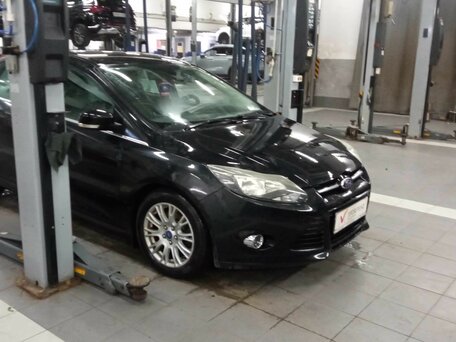 2013 Ford Focus III, чёрный, 699000 рублей, вид 2