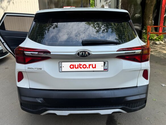2020 Kia Seltos I, белый - вид 13