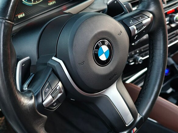 2016 BMW X6 40d II (F16), белый, 3780000 рублей - вид 15