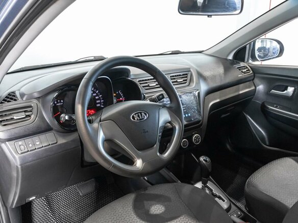 2015 Kia Rio III Рестайлинг, голубой, 899000 рублей - вид 4