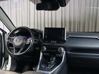 2020 Toyota RAV4 V (XA50), белый, 3199000 рублей, вид 5