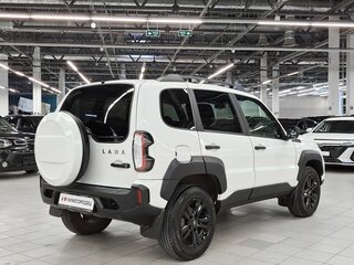 2024 Lada (ВАЗ) Niva Travel I, белый, 1109000 рублей, вид 3