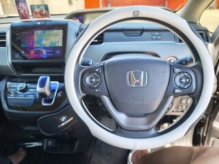 2017 Honda Freed+ II, чёрный, 1190000 рублей, вид 3