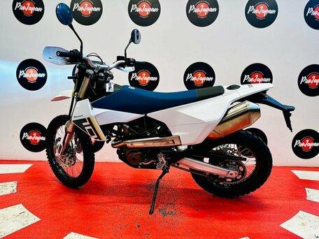 2026 Husqvarna 701 Enduro, белый, 1550000 рублей, вид 4