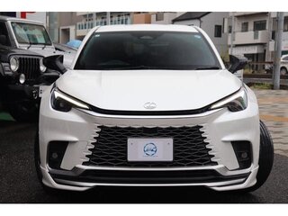 2025 Lexus LBX, белый, 4333666 рублей, вид 2