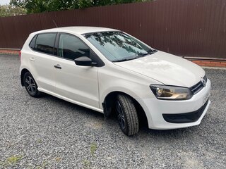 2011 Volkswagen Polo V, белый, 395000 рублей, вид 4