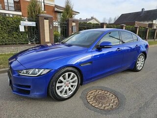 2017 Jaguar XE I, синий, 1400000 рублей, вид 3