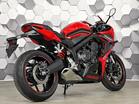 2023 Honda CBR 650R, красный, 999000 рублей - вид 6
