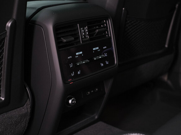 2025 Porsche Cayenne GTS Coupé III Рестайлинг, чёрный, 25690000 рублей - вид 27