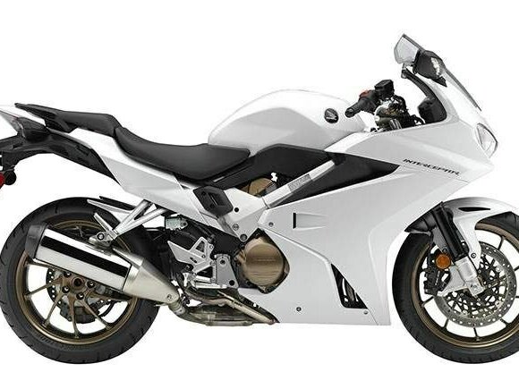 2016 Honda VFR 800, белый, 1380000 рублей - вид 1
