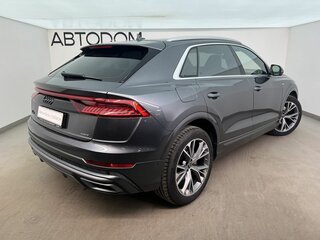 2020 Audi Q8 50 TDI I (4M), серый, 7770000 рублей, вид 2