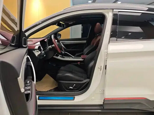 2023 Geely Binyue I Рестайлинг, белый - вид 12