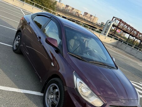 2011 Hyundai Solaris I, фиолетовый, 590000 рублей, вид 2