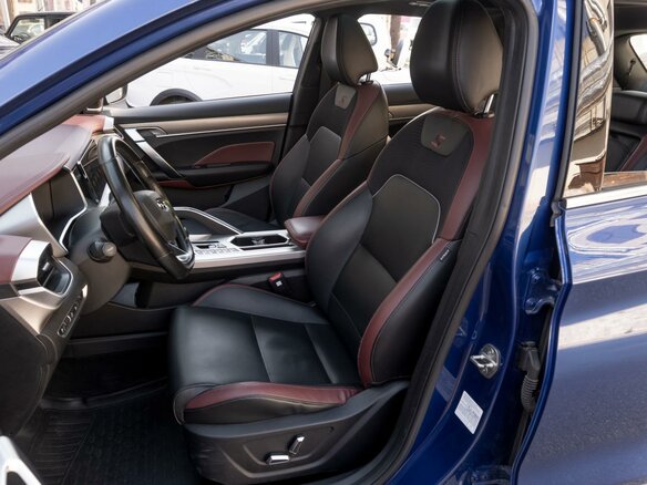 2022 Geely Coolray I, синий, 1529000 рублей - вид 9