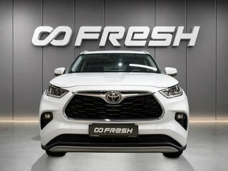 2025 Toyota Highlander IV (XU70), белый, 5700000 рублей, вид 3
