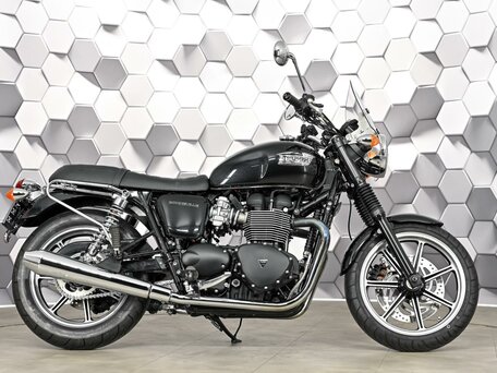 2016 Triumph Bonneville, чёрный, 699000 рублей, вид 3