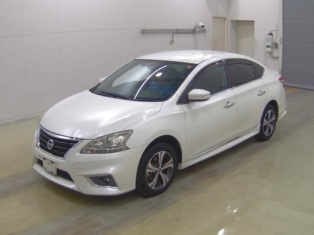 Открыть фотографии: Nissan Sylphy III (B17)