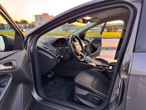 2018 Ford Focus III Рестайлинг, серый, 1520000 рублей - вид 12