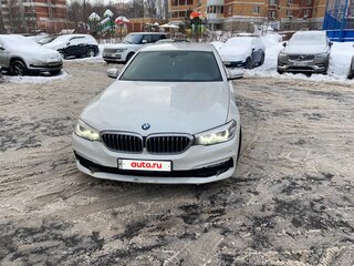 2017 BMW 5 серии 520d xDrive VII (G30/G31/G38), белый, 2750000 рублей, вид 1